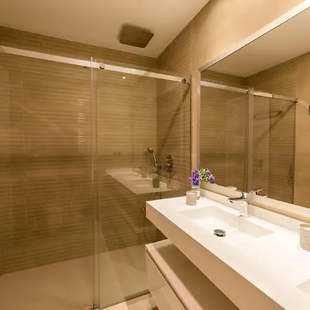 Sunset Cliffs By Mar Holidays