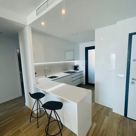 Sunset Cliffs By Mar Holidays